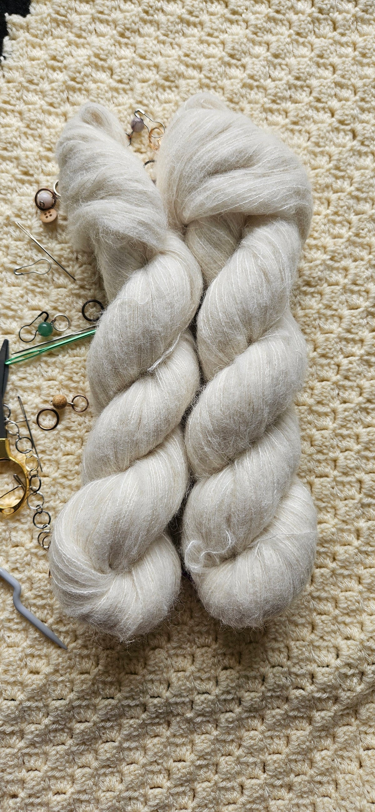 Ufarvet CashSilk Lace