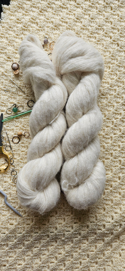 Ufarvet CashSilk Lace