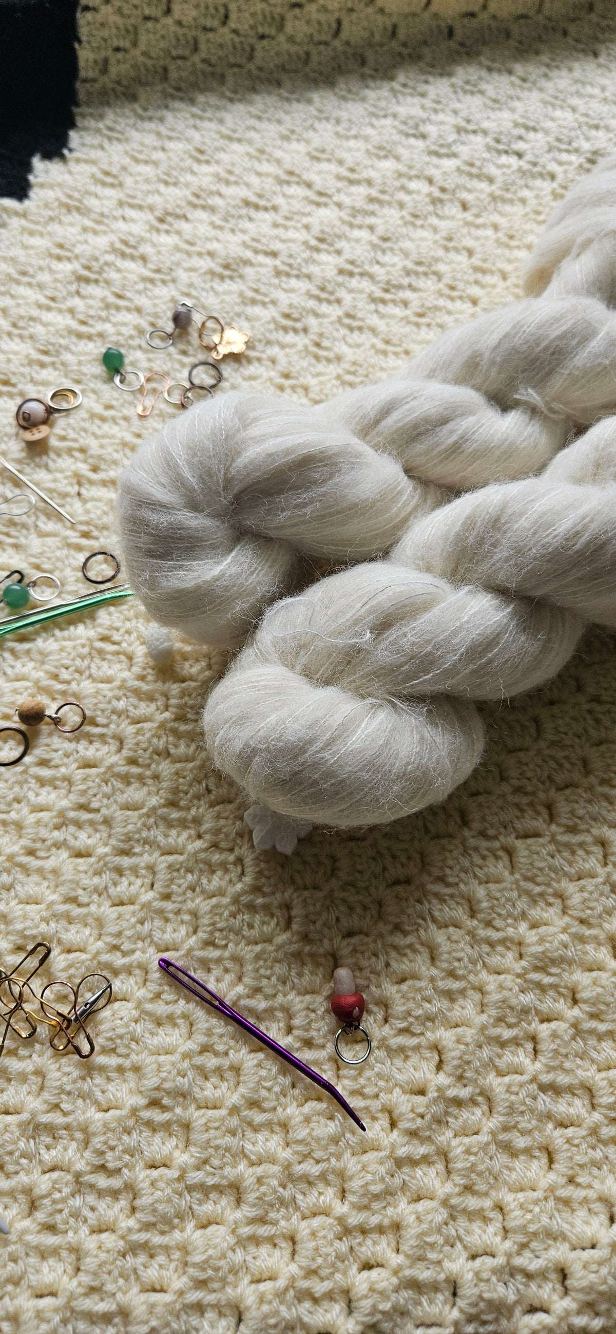 Ufarvet CashSilk Lace