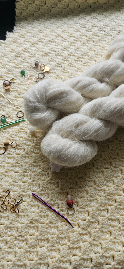 Ufarvet CashSilk Lace